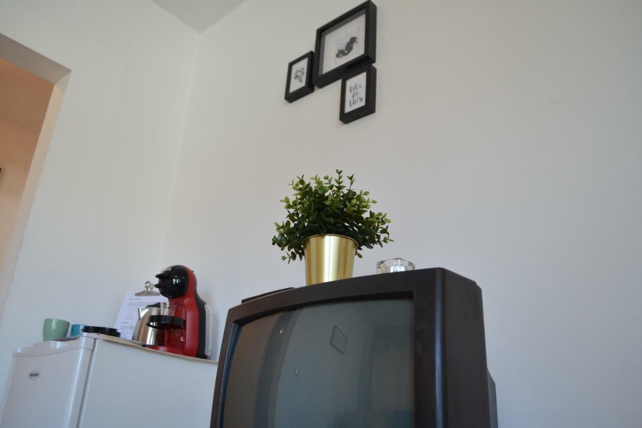 Villa Viktoria Studios ซาเรโว ภายนอก รูปภาพ
